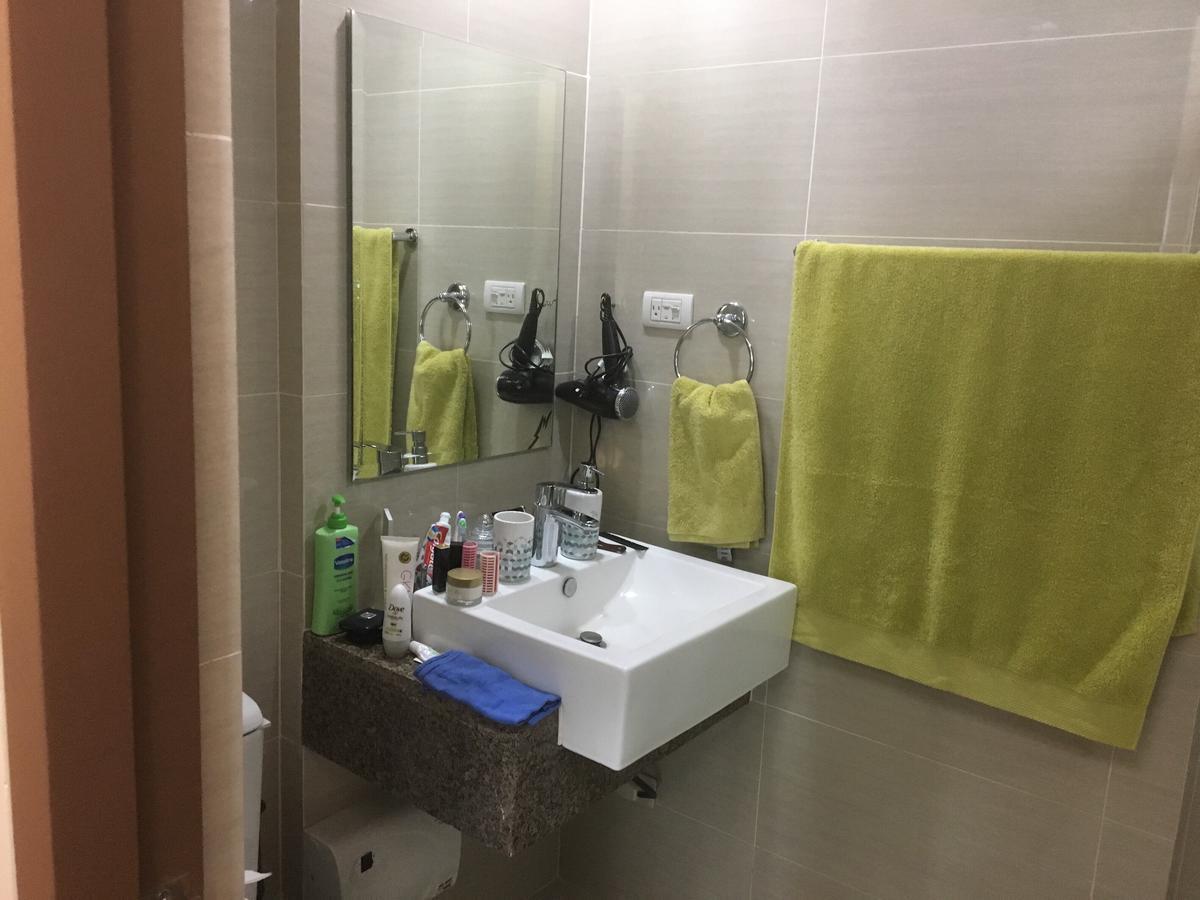 De Luxe 7Qrs Apartment Manila Exterior photo